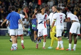 Vídeo: atletas do PSG comemoram vitória sobre o Barcelona na Champions