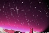 Fotos: chuva de 800 meteoros ilumina céu em pequena cidade de SC