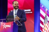 Eduardo Bolsonaro explica por que não quer voltar ao Brasil: “Fator T”
