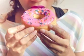 Gordura no fígado: 5 alimentos que pioram o quadro para tirar da dieta