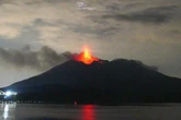 Vulcão entra em erupção no Japão e cinzas atingem 4,4 km de altura