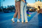Mês do Orgulho: saiba por que bissexuais ainda são invisibilizados