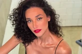 Débora Nascimento desabafa e diz que aprendeu a negar fotos a fãs
