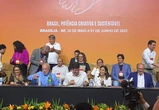Lula critica Trump e diz que “ninguém deve se intrometer no Brasil”