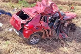 Colisão frontal entre carros na BR-251 deixa homem em estado grave