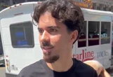 Torcedores do Botafogo encontram Vitinha: “Conhece “Magic” Freitas?”