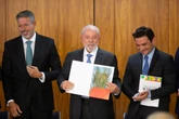 Lula pressiona ministros do Centrão e entra em embate com União Brasil