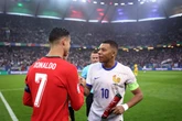 Mbappé revela que recebe conselhos de Cristiano Ronaldo