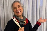 Longe da TV, Regina Duarte coloca quadros em exposição gratuita