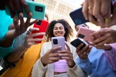 O que seu signo revela sobre sua vibe nas redes sociais