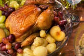O frango assado perfeito: dicas de chef para fazer em casa