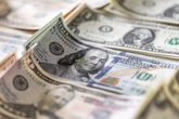 Dólar dispara e Bolsa tomba com temor fiscal e incerteza sobre IOF