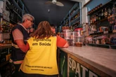 Metanol: SP fecha 9 estabelecimentos e confirma 1º caso em Guarulhos