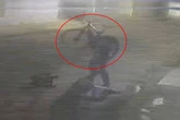 Vídeo: homem ataca rival a pauladas e “bicicletada” em confusão brutal