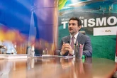 União Brasil dá ultimato para ministro do Turismo deixar governo
