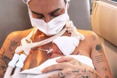 Clara Maia segura filho pela primeira vez 8 dias após parto: “Colinho”