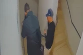 Criminosos invadem prédio e fazem idoso acamado de 95 anos refém. Veja