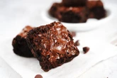 Brownie de doce de leite e amêndoas: doce perfeito é puro sabor; veja