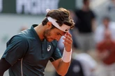 Vídeo: tenista acerta bolada em juíza durante partida de Roland Garros