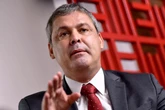Líder do PT contesta presidente do Bradesco sobre Magnitsky