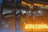 Cena de barbárie: vídeo mostra flamenguistas espancando vascaíno em ônibus