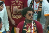 Vídeo: MC Livinho canta na festa do título do Galatasaray