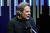 Futuro será de mais trabalho, mas com mais tempo livre, diz Haddad