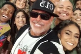 Alexandre Frota visitou o túmulo de Chorão: “Pedir permissão”; assista