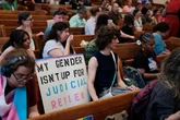 EUA: procura por ONG de apoio à causa LGBTQ+ dispara devido a Trump