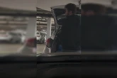 Vídeo: morador larápio faz limpa em carros dentro de garagem de prédio de luxo