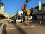 Neoenergia faz “faxina” e retira fios clandestinos de postes no DF