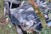 Acidente mata homem e deixa carro destruído em Santa Catarina