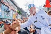 Com popularidade em queda, Lula vai a “carnaval” político na Bahia