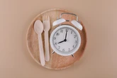 Dieta imitadora do jejum: o que é, como funciona e os riscos do método