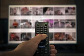 Entenda como a pornografia interfere na ideia de “ser bom de cama”