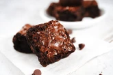 Brownie de micro-ondas sem açúcar: receita tão fácil que vicia