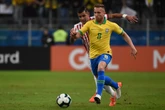 Oposição quer que CBF ouça governo antes de mudar uniforme da Seleção