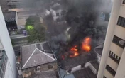Incêndio atinge lojas comerciais no centro de Goiânia nesta 4ª