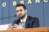 Filipe Martins errou própria idade no STF de propósito, diz defesa