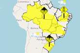 Ciclone e frente fria trazem temporais e chuvas fortes ao Brasil. Veja