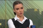 Jornalista deixa som vazar e brinca: “Coisas que só acontecem ao vivo”
