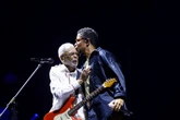 Alexandre Carlo sobe ao palco com Gilberto Gil em Brasília