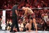 Alex Poatan questiona suposta lesão de Ankalaev no UFC 320: “Estranho”