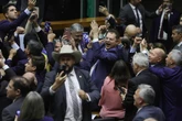 Após derrota do governo, oposição deve ser a próxima a sofrer revés