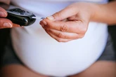 Gestantes mais baixas têm risco maior de ter diabetes. Entenda por quê