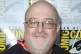Morre Peter David, lendário quadrinista do Hulk, aos 68 anos