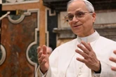 Papa Leão XIV recebe brasileiro campeão no Vaticano. Saiba quem é ele