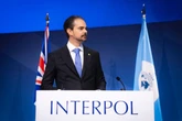 Chefe da Interpol detalha busca a foragidos após Zambelli sair do país