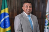 Quem é o deputado TH Joias, alvo da PF por tráfico que tinha suas joias usadas por famosos