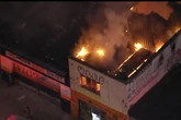 Incêndio atinge prédio comercial em Santa Cecília, no centro de SP